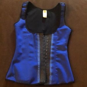 Ann Cherry size 36 waist trainer